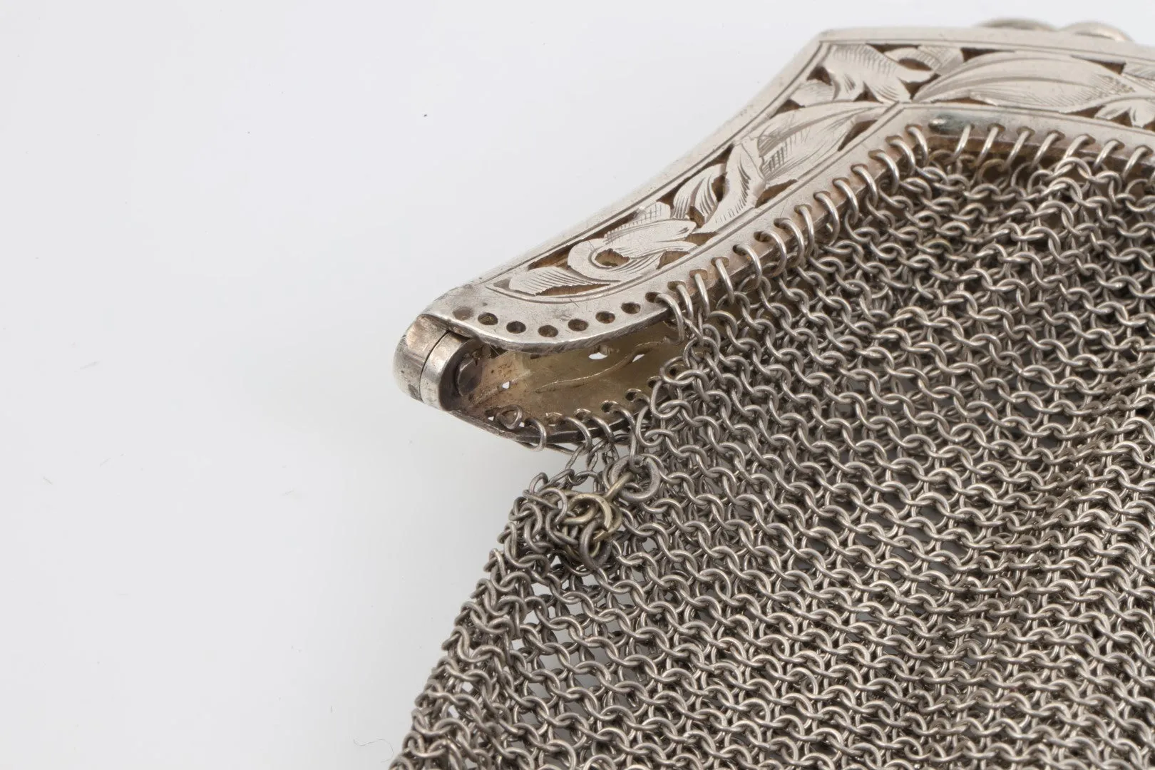 925 Silver Mesh Purse (266.94g.)