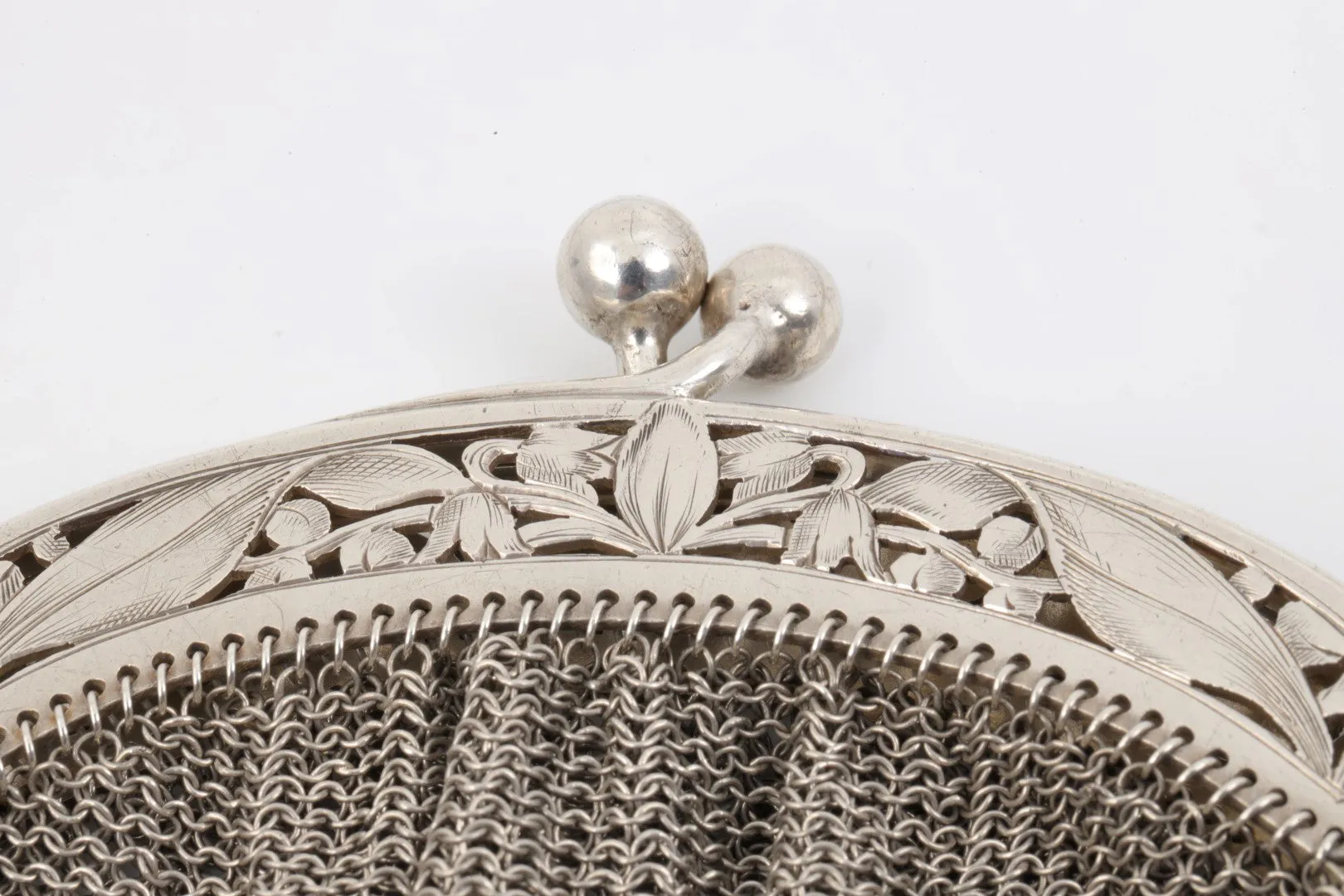 925 Silver Mesh Purse (266.94g.)