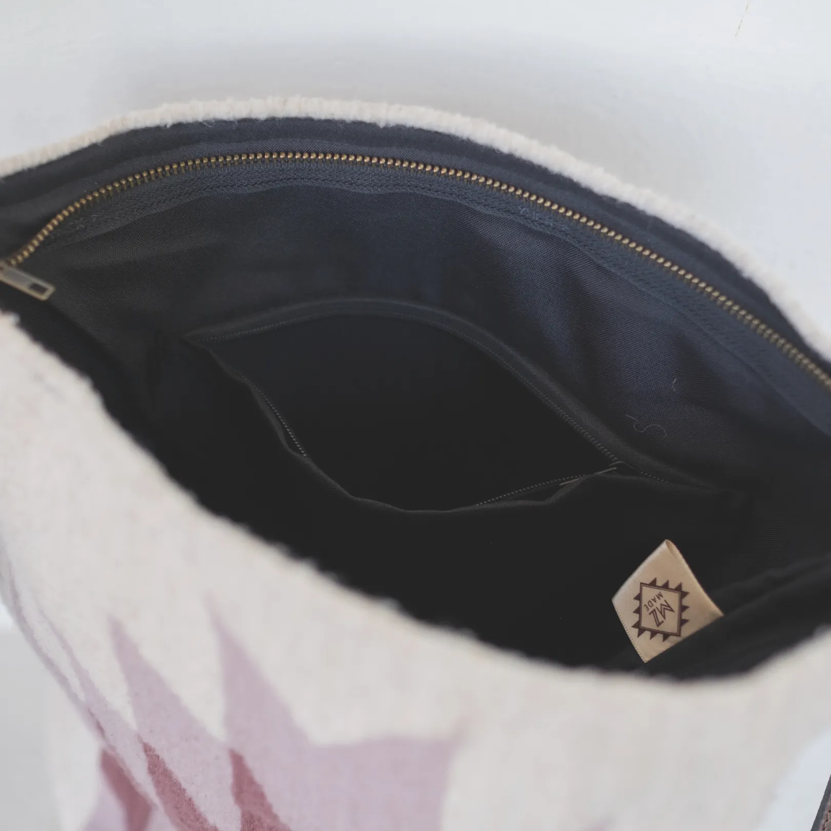 Dalia Shoulder Bag