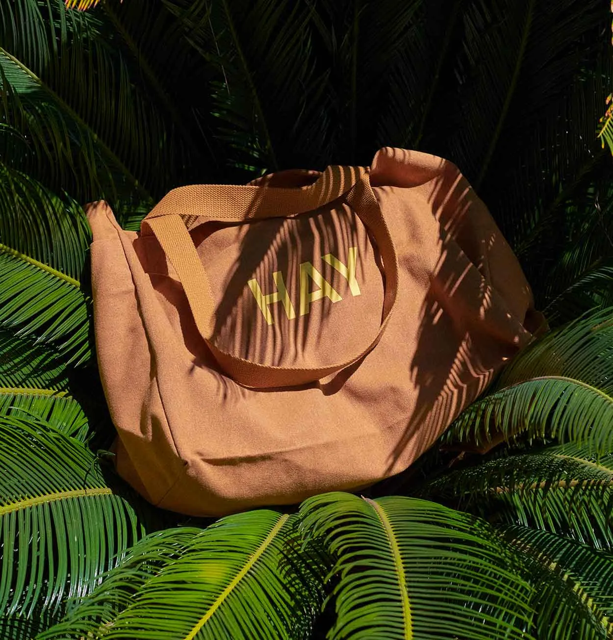 HAY Weekend Bag No 2 in Toffee